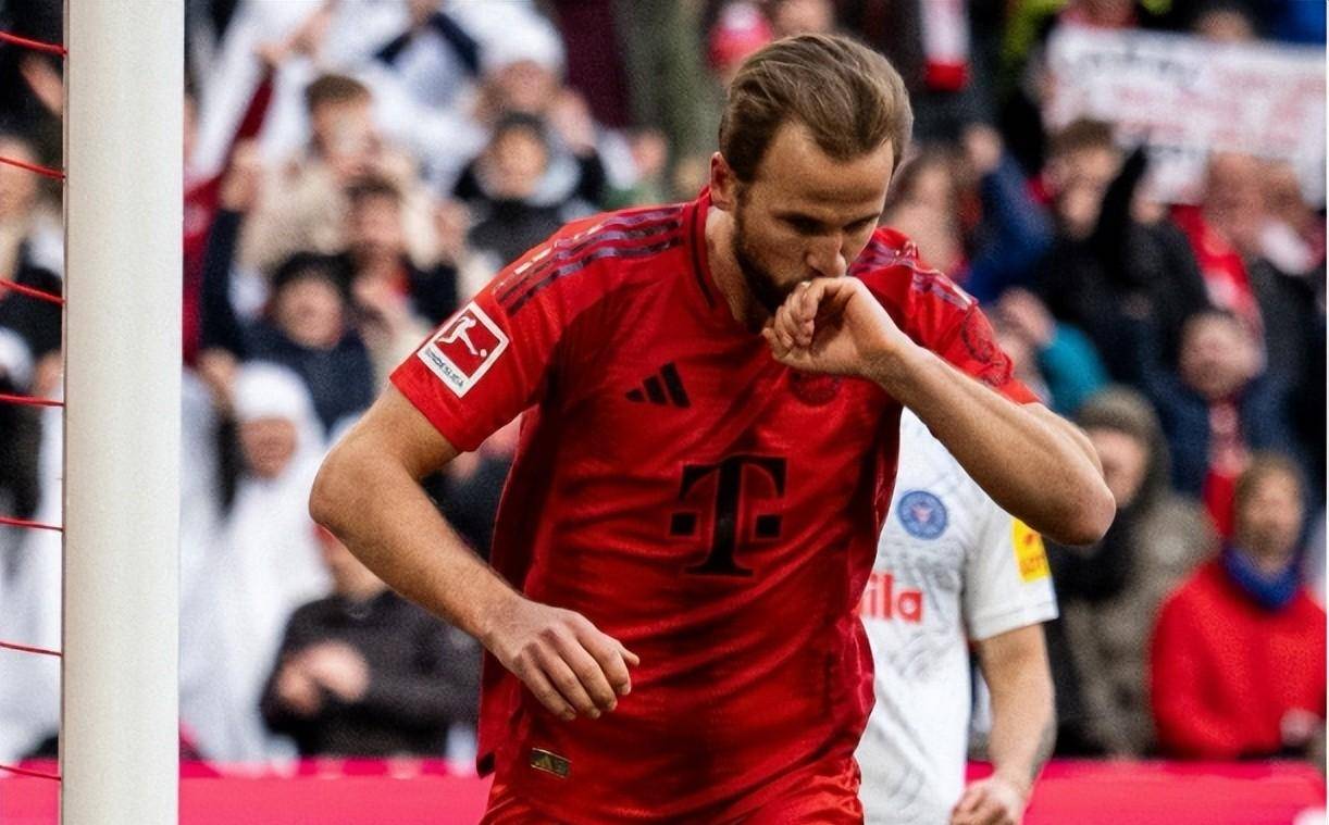 九游网页版多特蒙德后卫神勇救险，助球队成功保级，因为空间活动.